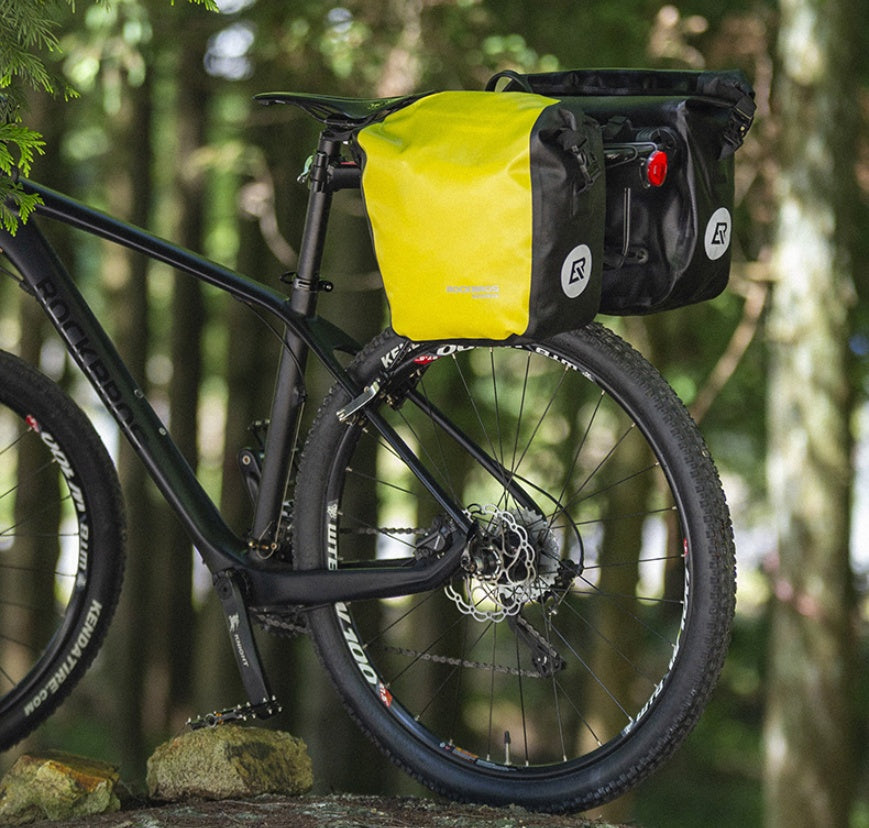 Bicycle waterproof bag