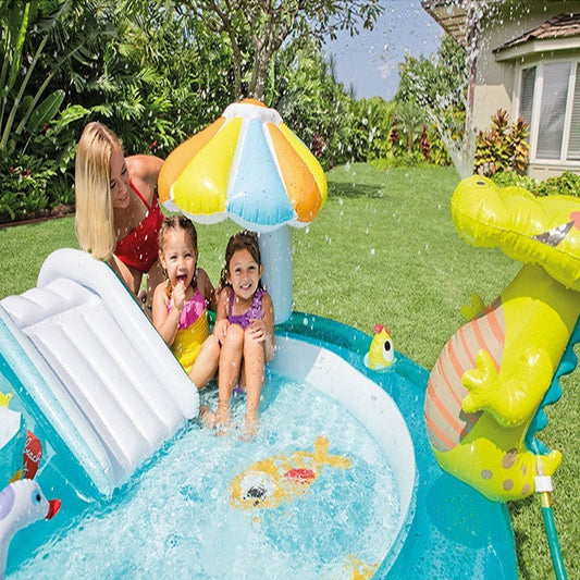 Parc à jets d'eau avec toboggan Piscine de jeux pour enfants