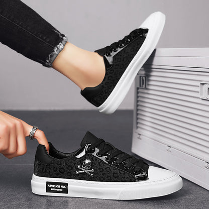 Nouvelles baskets décontractées à la mode avec motif tête de mort