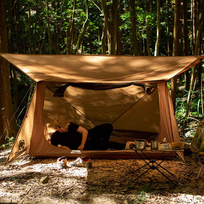 Équipement de camping portable dans la jungle pour le camping en plein air