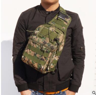 Sac d'équitation en toile de style chaud, sac de poitrine de sport de terrain de camouflage, petit sac à bandoulière simple, sac tactique d'extérieur croisé oblique.