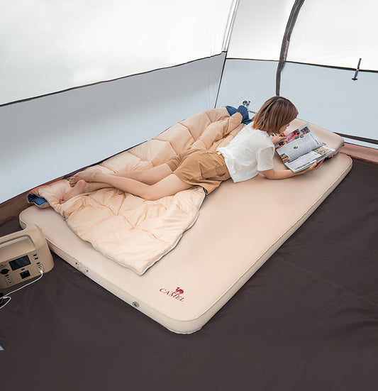 Matelas gonflable pour faire un sol pour le camping